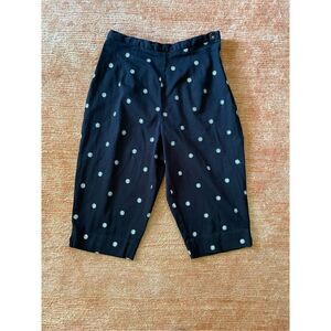 BRIGGS NEW YORK Wm's Capri Pants Black W/Embroidered Daisy Design Size 10P